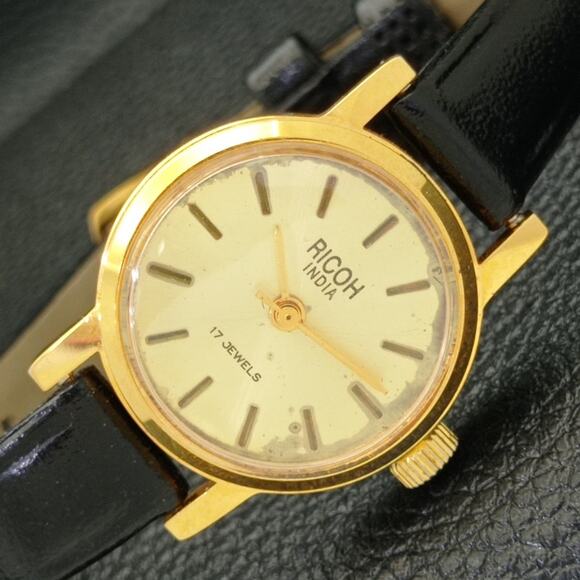 Ricoh Accessories - Vintage 1982 Ricoh Automatic Womans Gold Watch W/daydate & Gold accents